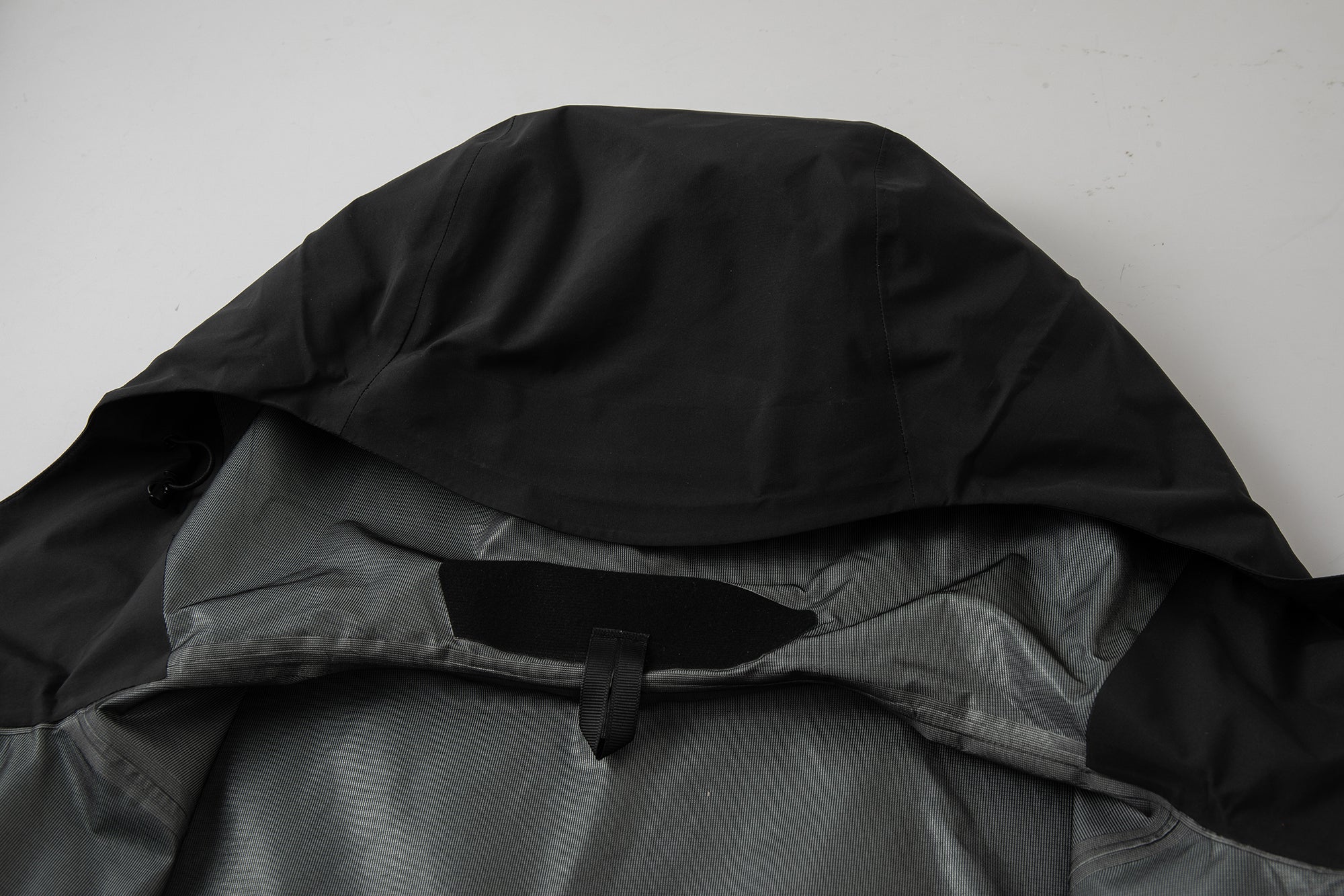 Hooded Lightweight Unisex Waterproof Raincoat Breathable Outdoor Jackets for Hiking STJY23012