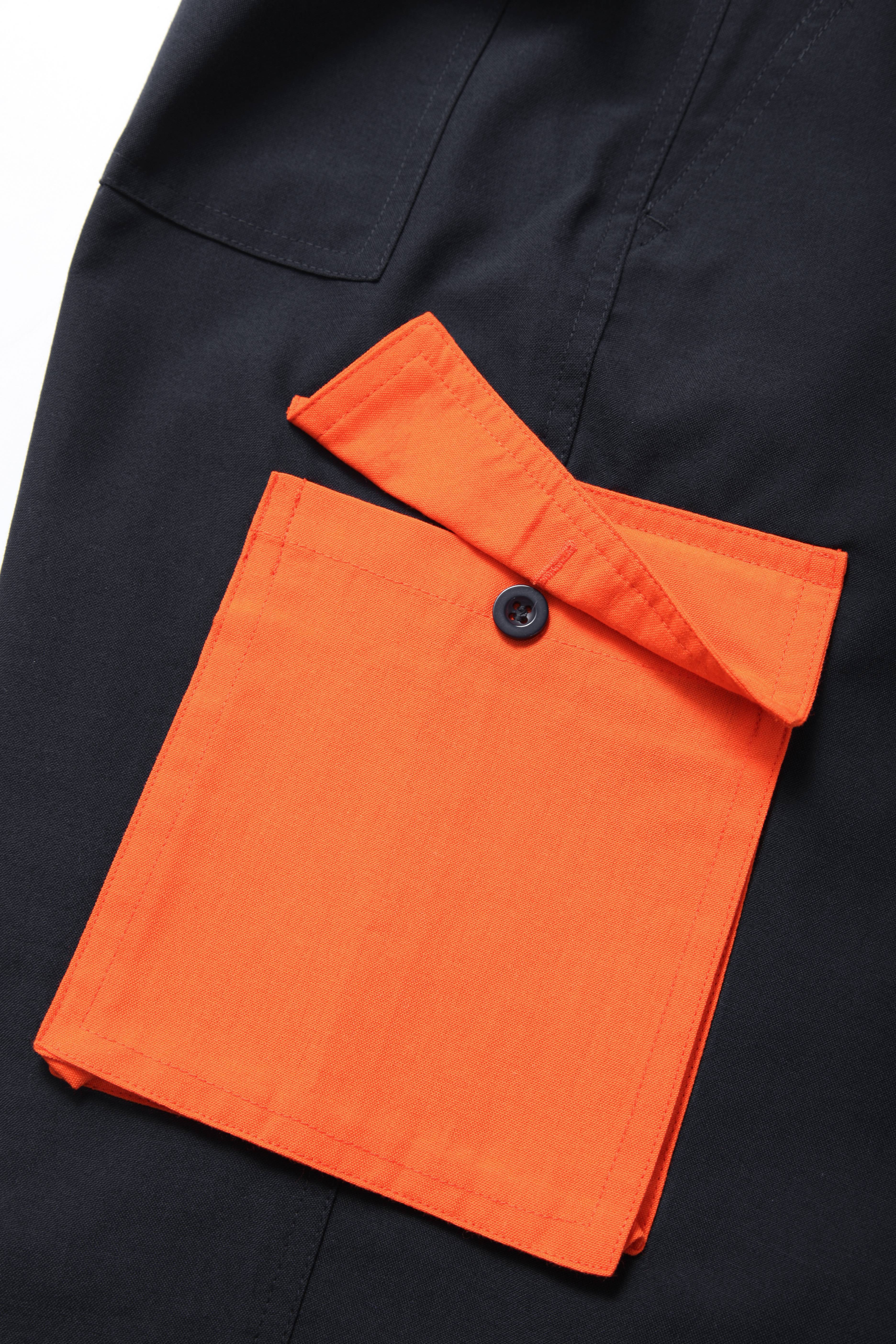 Multi-Pockets Flame-retardant Anti-static Anti-corrosion Work Pants with Reflective Stripes STP5005