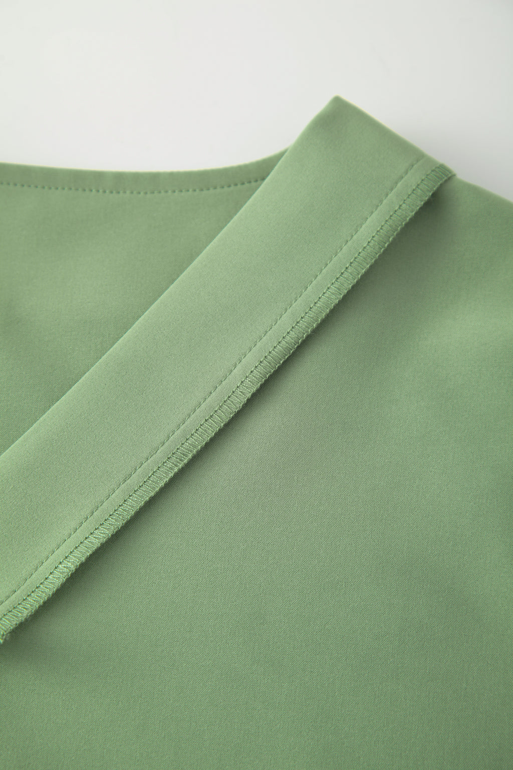 V-neck Light Green Multi-color Customizable Nurse Uniform Suit STM5002