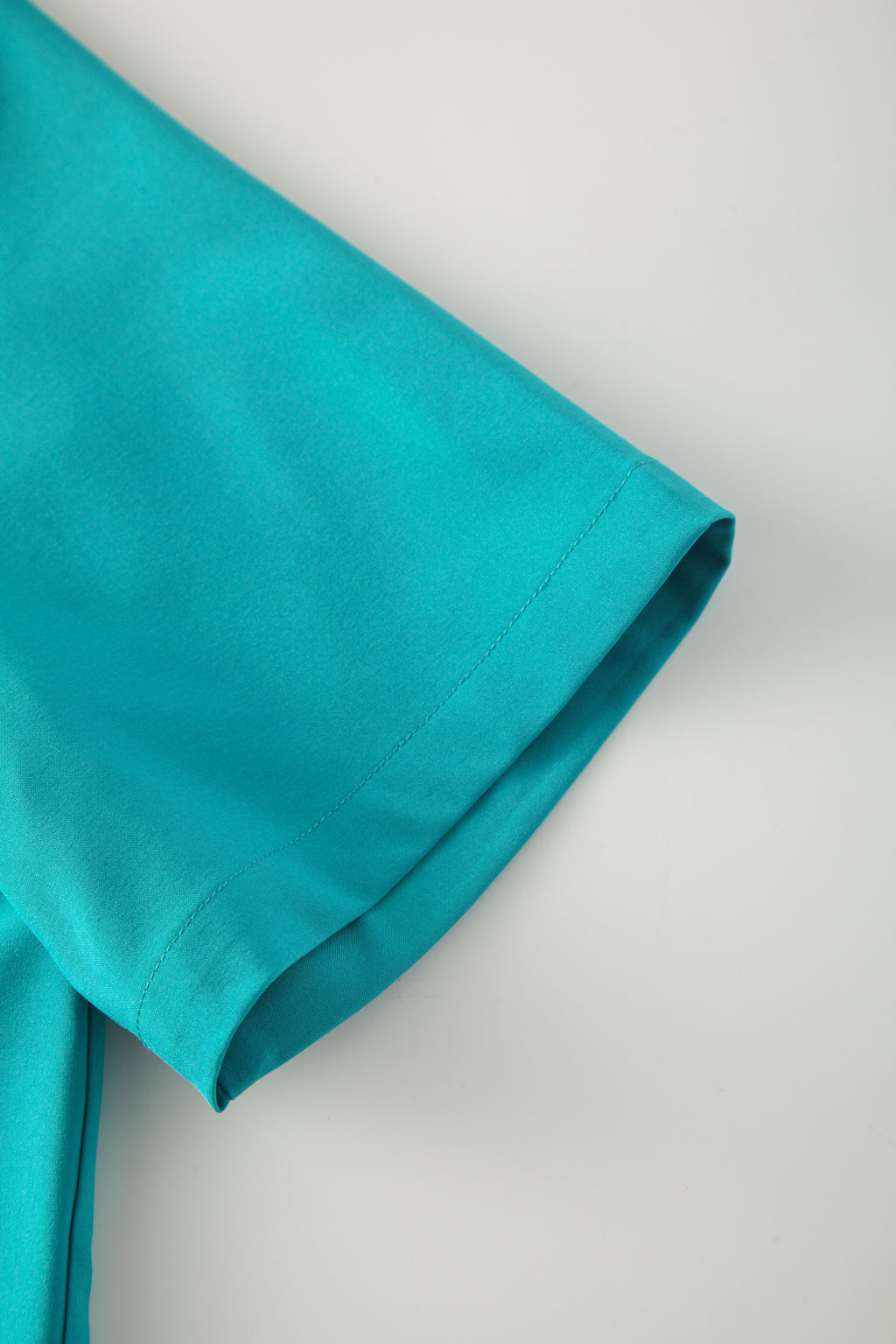 Cyan V-neck Breathable Nurse Uniforms STM5005