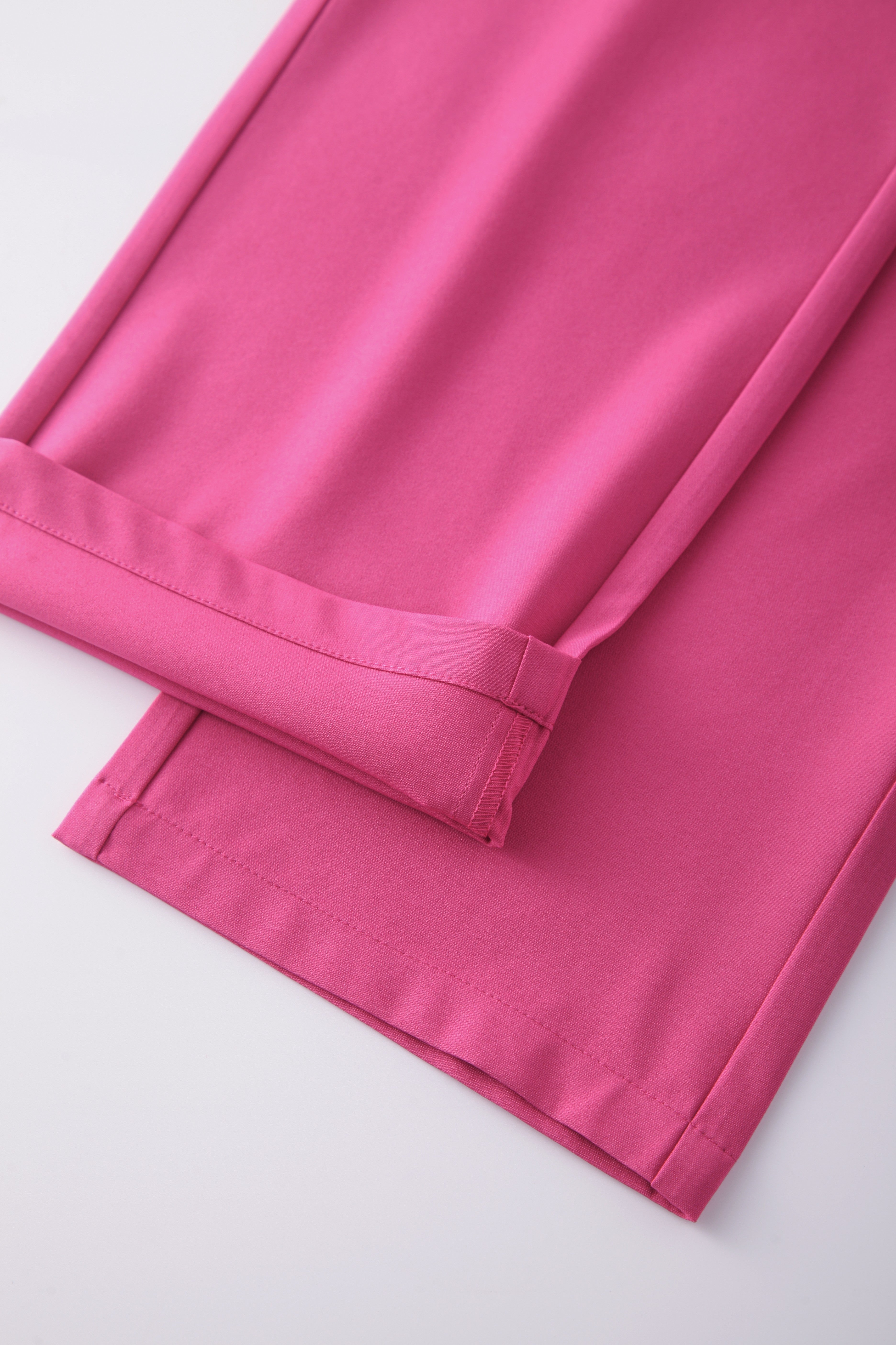 Long Sleeves V-neck Peach Pink Custom Nurse Uniforms STM5007