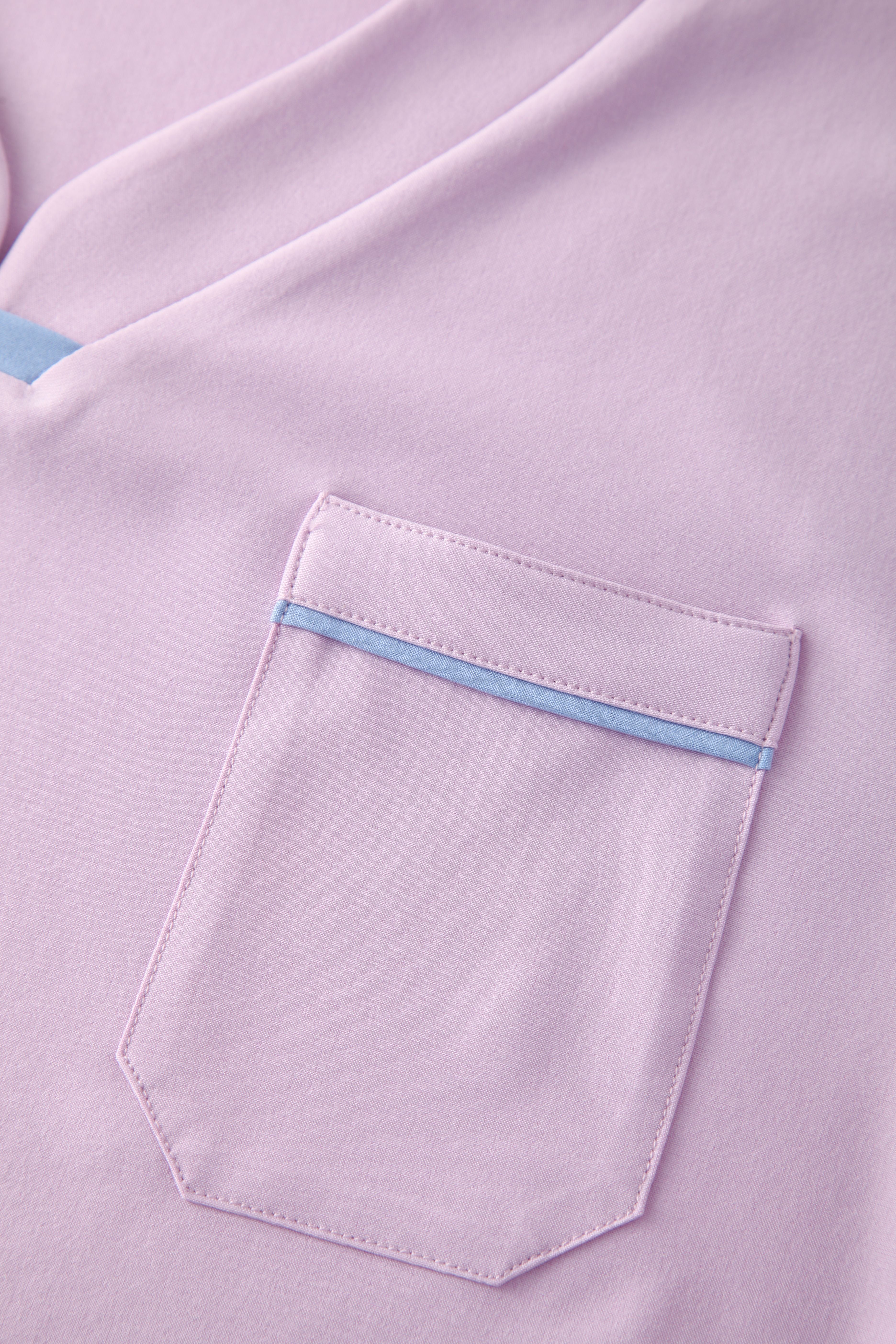 Pink Short Sleeves V-neck Breathable Nurse Uniforms STM5010